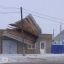 Сильным порывом ветра сорвало профнастил с жилого дома в Сибае